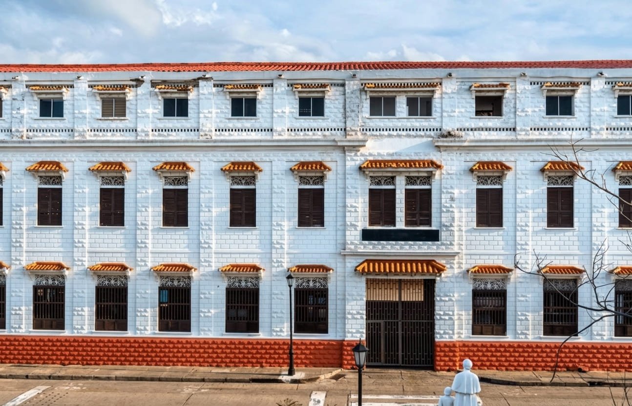 Colegios y Universidades